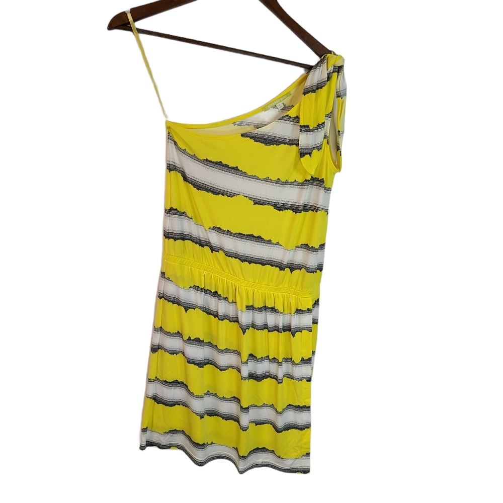 Gianni Bini One shoulder Dress Small